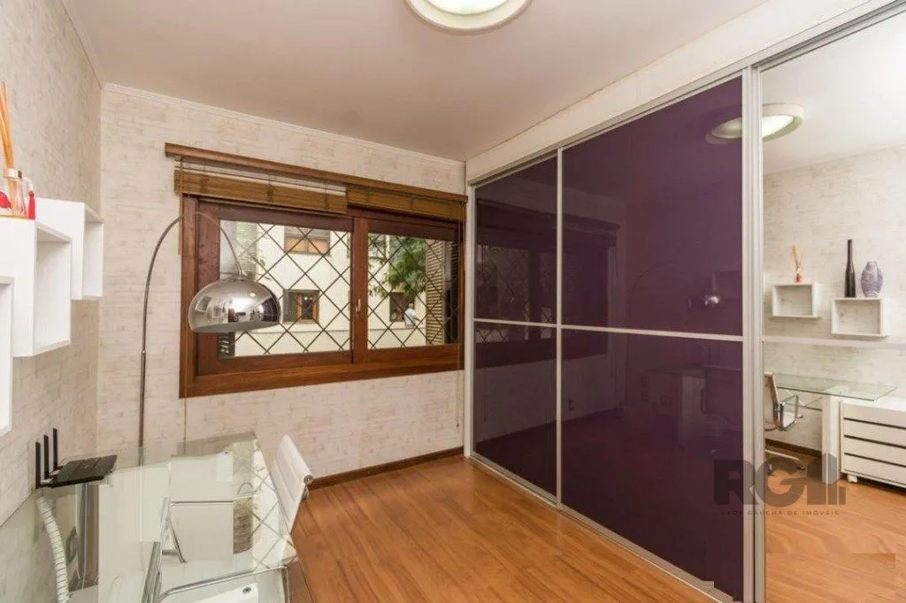 Imagem Vende-se luxuoso apartamento 3 quartos com suíte, com dependência completa, 2 vagas cobertas, próximo da Encol - 204m² - Bela Vista