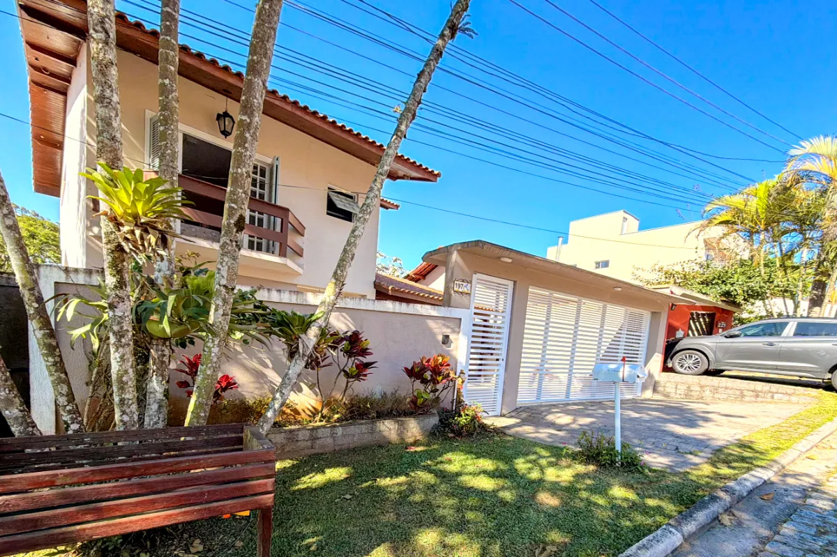 Imagem Sobrado para venda em Represa com 4 quartos, sendo 4 suítes, 297m2