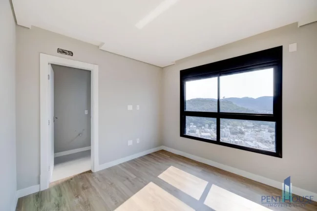 Imagem Apartamento Zona Central para Venda em Balneário Camboriú, CENTRO, 4 dormitórios, 4 suítes, 5 banheiros, 3 vagas