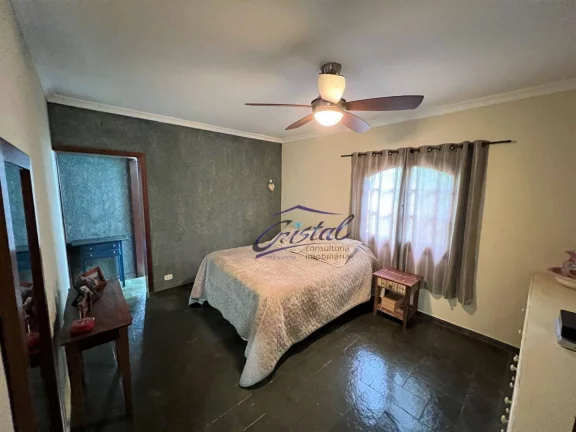 Imagem Casa Térrea impecável - 5 dormitórios - 3 suítes - Piscina!