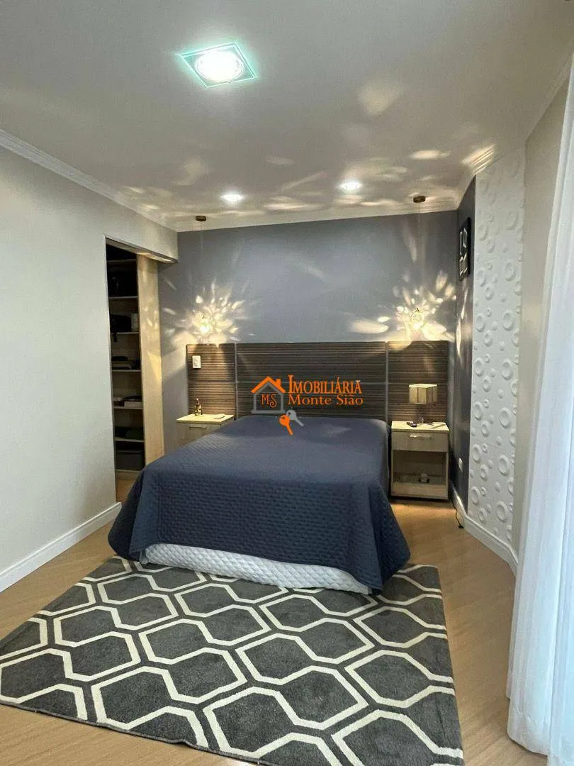 Imagem Sobrado à venda, 275 m² por R$ 970.000,00 - Jardim Rosa de Franca - Guarulhos/SP