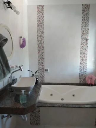 Imagem LINDA CASA EM ÁGUAS DE SÃO PEDRO.PISO SUPERIOR COM 2 DORMS, COM SACADA, SENDO 1 SUÍTE COM AR COND...