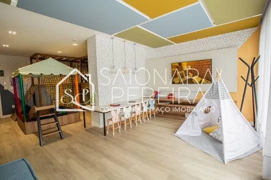 Imagem LOCAÇÃO - Apartamento com 3 dormitórios para locação no Centro de Florianópolis