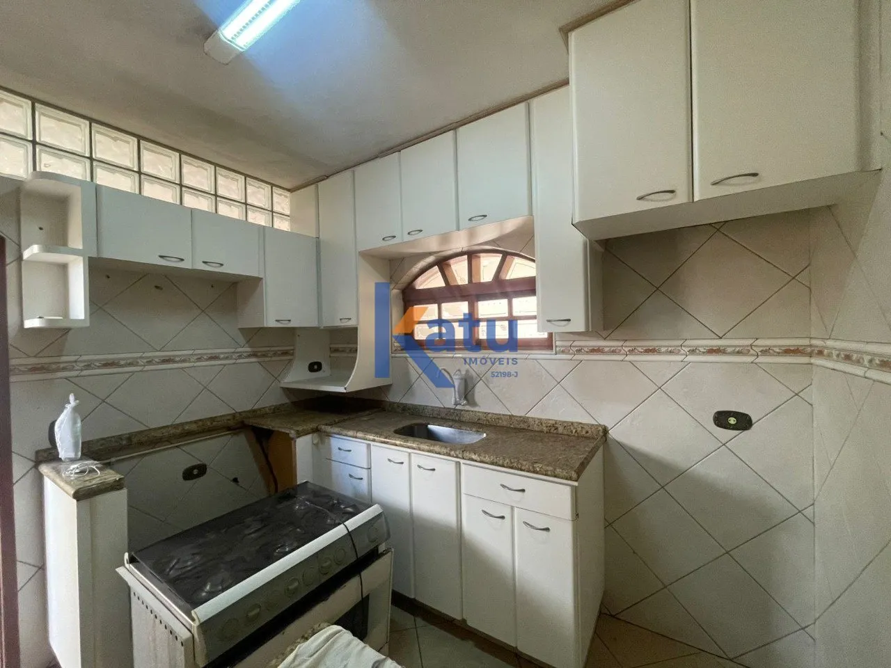 Imagem CASA TÉRREA PARA VENDA NO VILA RAMI - JUNDIAÍ/SP

A residência possui 183 m² de área construíd...