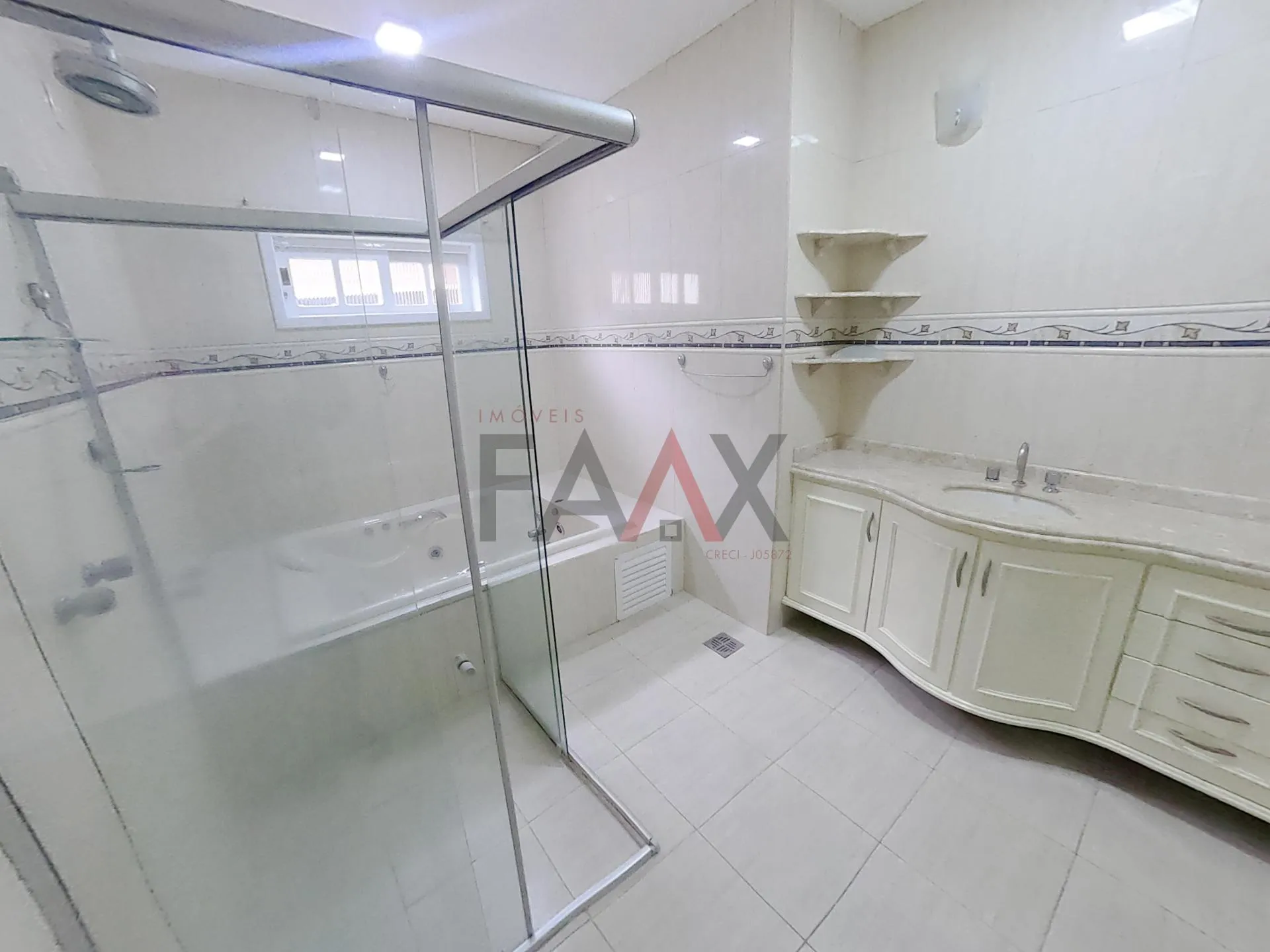 Imagem Excelente Casa com amplo espaço no Bairro Santana, com 300,00m²