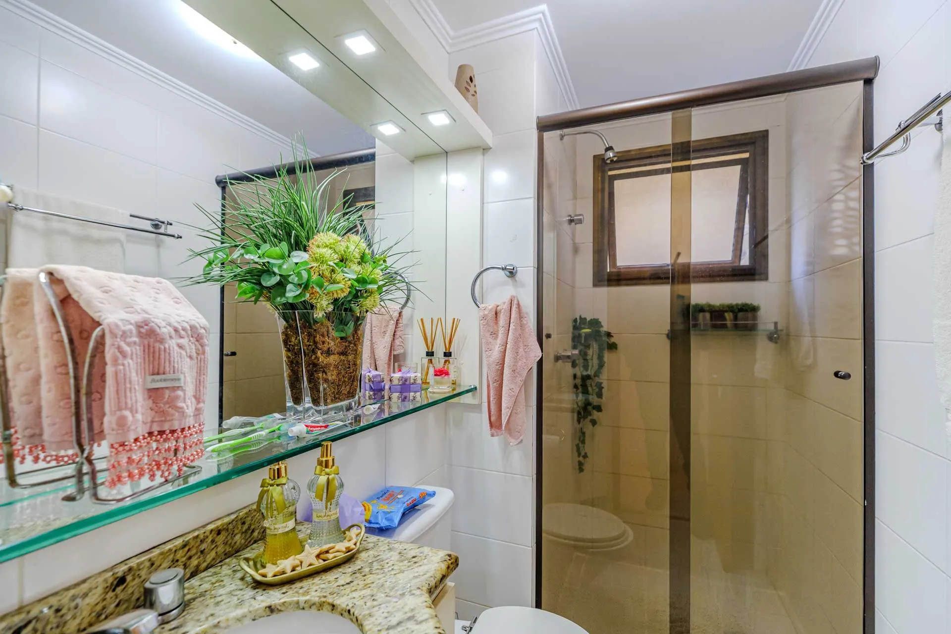 Imagem Apartamento para Venda - 93.43m², 3 dormitórios, sendo 1 suites, 1 vagas - Teresópolis