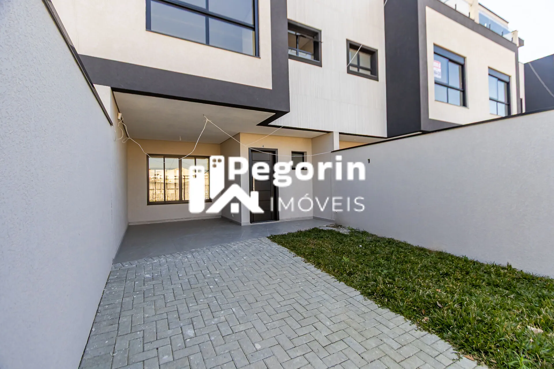 Imagem Casa sobrado no bairro Cajuru, em Curitiba-PR