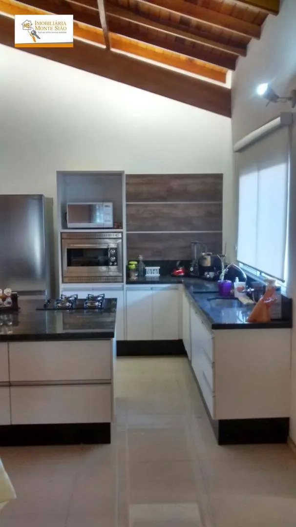 Imagem Sobrado com 2 dormitórios à venda, 134 m² por R$ 760.000,00 - Jardim Santa Emilia - Guarulhos/SP