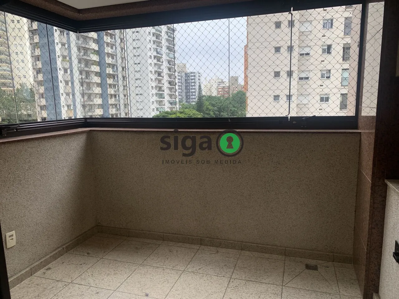 Imagem VENDE na Vila Suzana (Região do Morumbi) Apartamento com 4 suítes, 4 Vagas fixas + Depósito