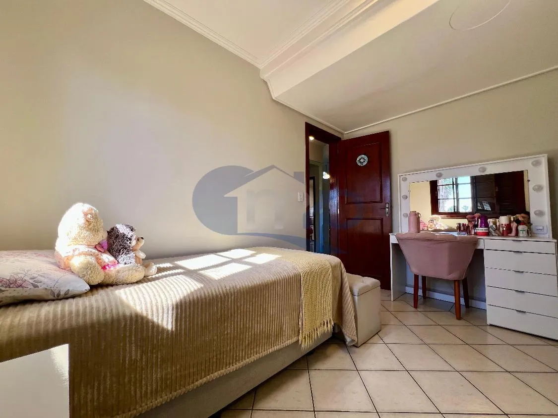 Imagem Casa a venda com 4 dormitorios na Guarita em Torres/RS