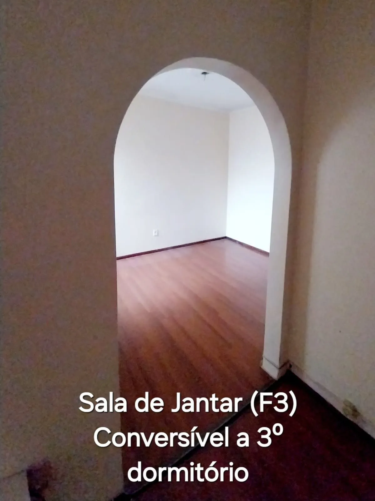 Imagem Apartamento com 03 quartos e 02 banheiros no Bairro Petrópolis