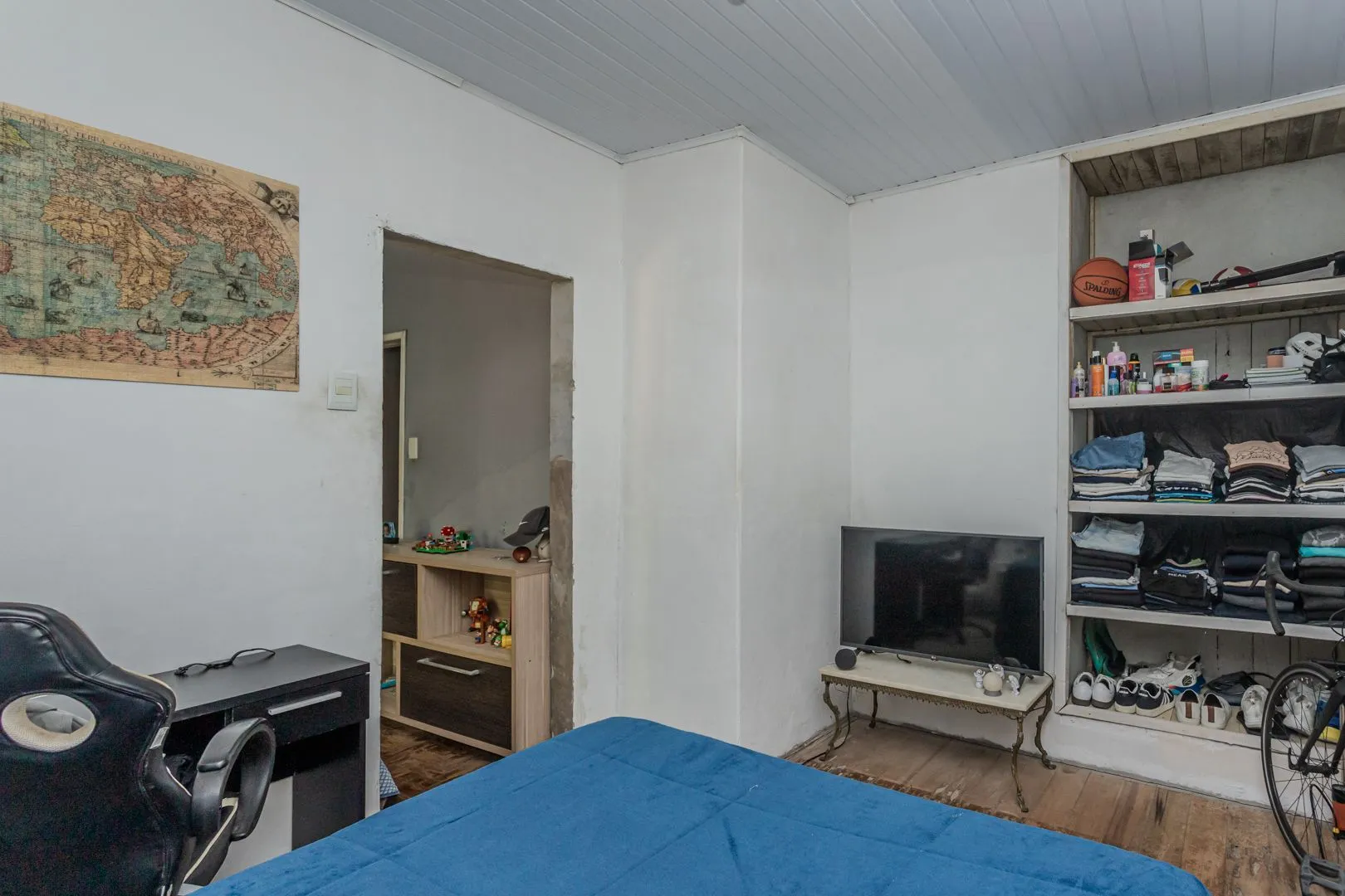 Imagem Casa no bairro Jardim Botânico de 3 dormitórios e garagem e terreno com 370m²