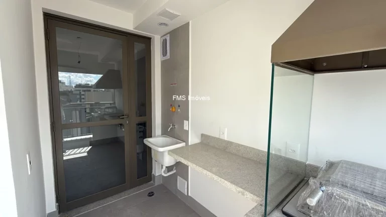 Imagem Apartamento à venda na Vila Mariana, São Paulo-SP: 2 quartos, 1 suíte, 2 salas, 2 banheiros, 1 vaga de garagem, 62m².