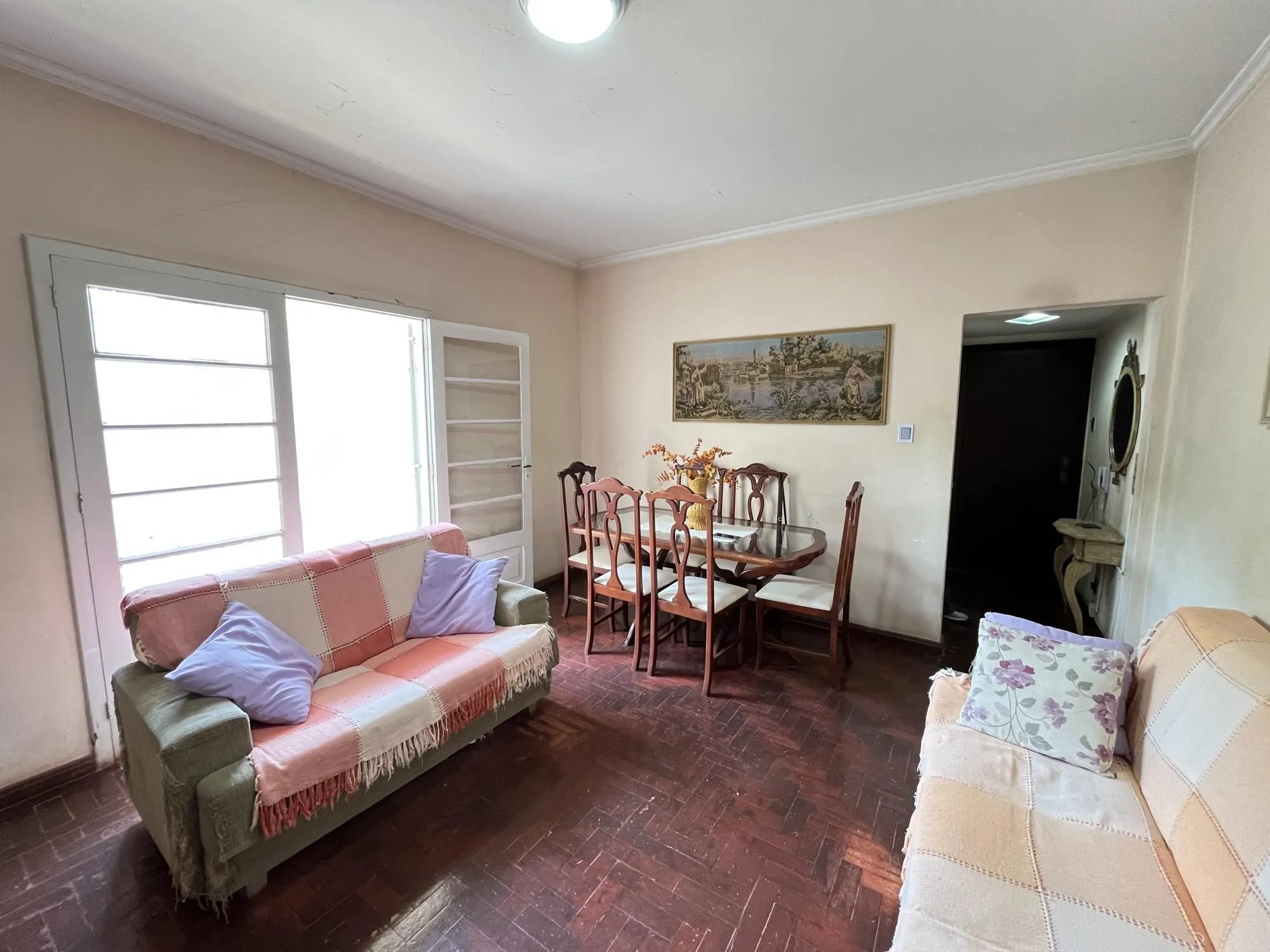 Imagem Apartamento de 3 quartos com dependência de empregada bairro Moinhos de Vento
