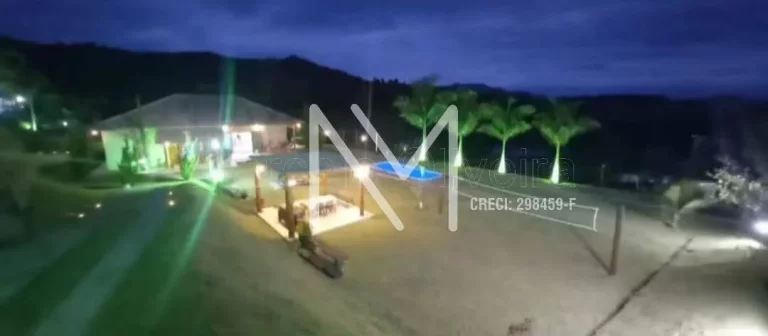 Imagem Chácara de Veraneio à Venda 3.200m² de Área - Paraibuna - SP