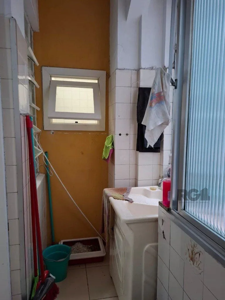 Imagem Amplo apartamento no beiro Floresta