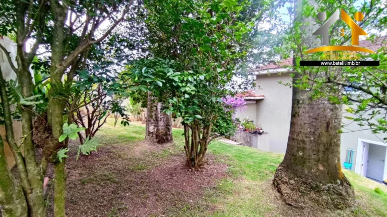 Imagem Casa a venda e locação no condomínio Chácara das Paineiras II na Granja Viana - Batelli Imóveis