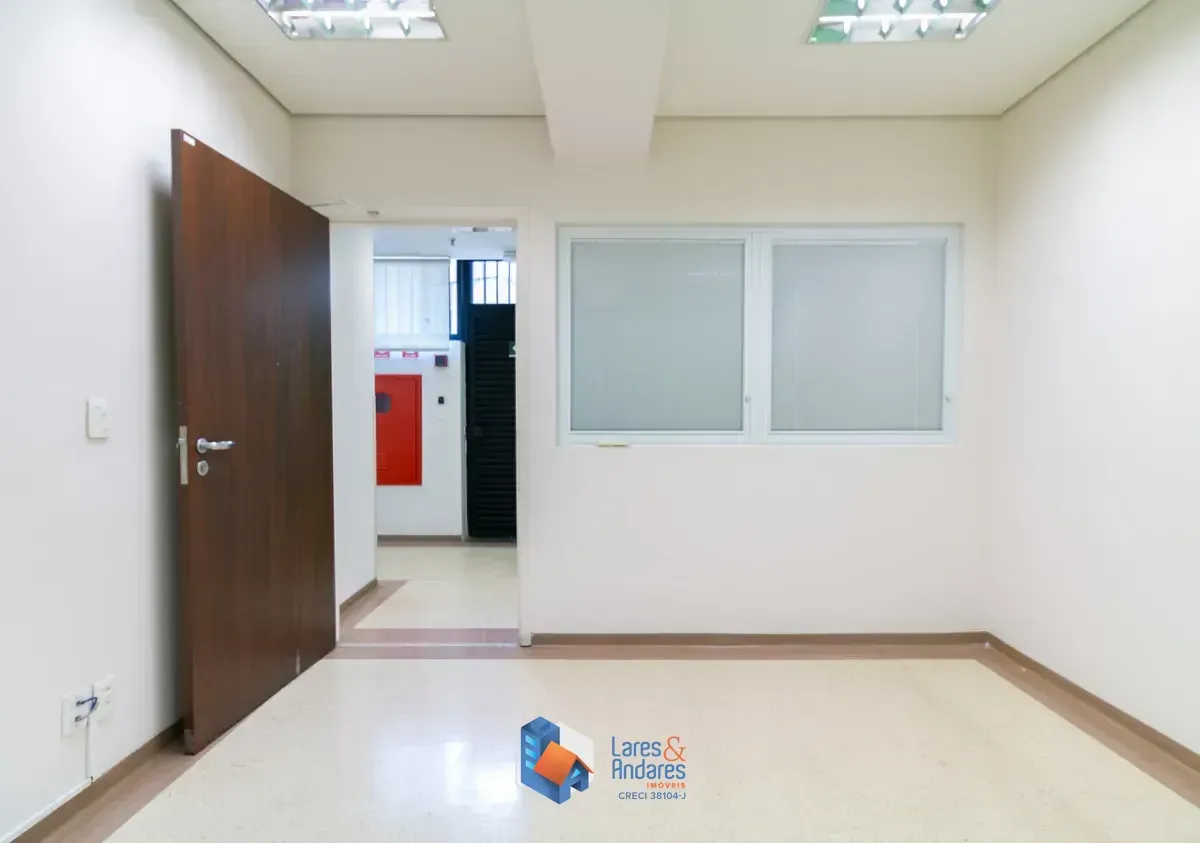 Imagem Loja de fachada ativa para venda em Santa Cecília, 145m²