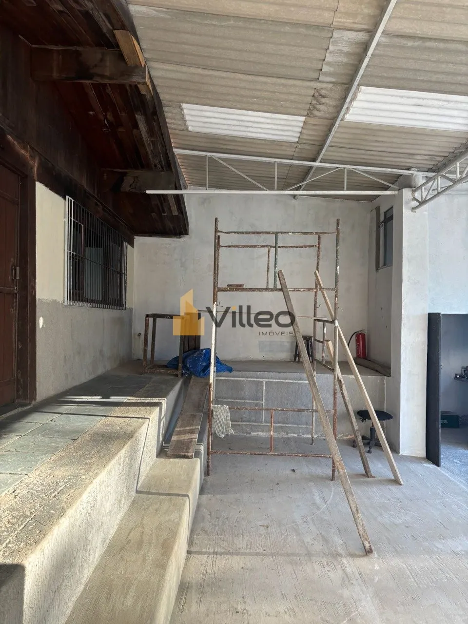 Imagem Este galpão com 264m² de área privativa está localizado na Avenida Santa Cruz, no coração do J...