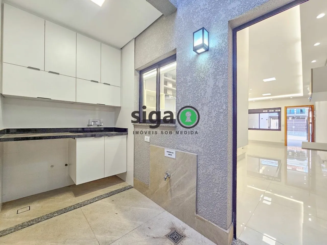 Imagem CASA À VENDA 4 QUARTOS SENDO 3 SUÍTES, NOVA E PRONTA PRA MORAR