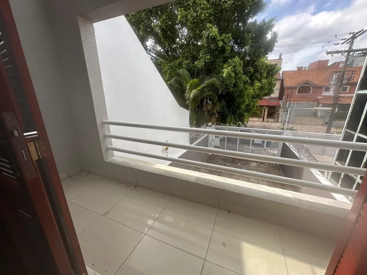 Imagem Vende-se casa com 4 suítes, 184m² e 4 vagas - Chácara das Pedras
