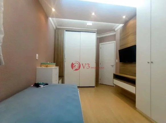 Imagem Apartamento com 152 metros quadrados cozinha, 3 salas com 1 lavabo, 3 quartos com suítes, varanda, closet, 3 vagas de garagem
