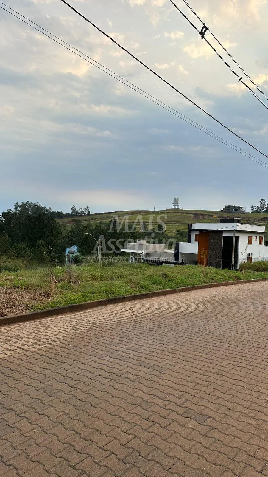 Imagem A Mais Assertiva InteligÃªncia ImobiliÃ¡ria vende; Terreno de 305,70 mÂ², infraestrutura completa, Ã...