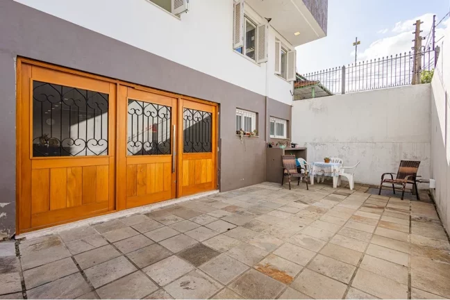 Imagem Casa para venda no bairro Vila Ipiranga em Porto Alegre
