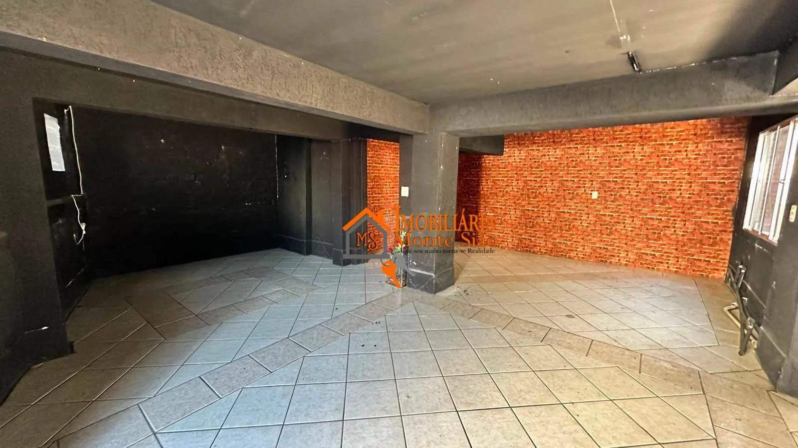 Foto do imóvel Casa com 3 dormitórios, 198 m² - venda por R$ 895.000,00 ou aluguel por R$ 7.000,00/mês - Jardim Santa Clara - Guarulhos/SP