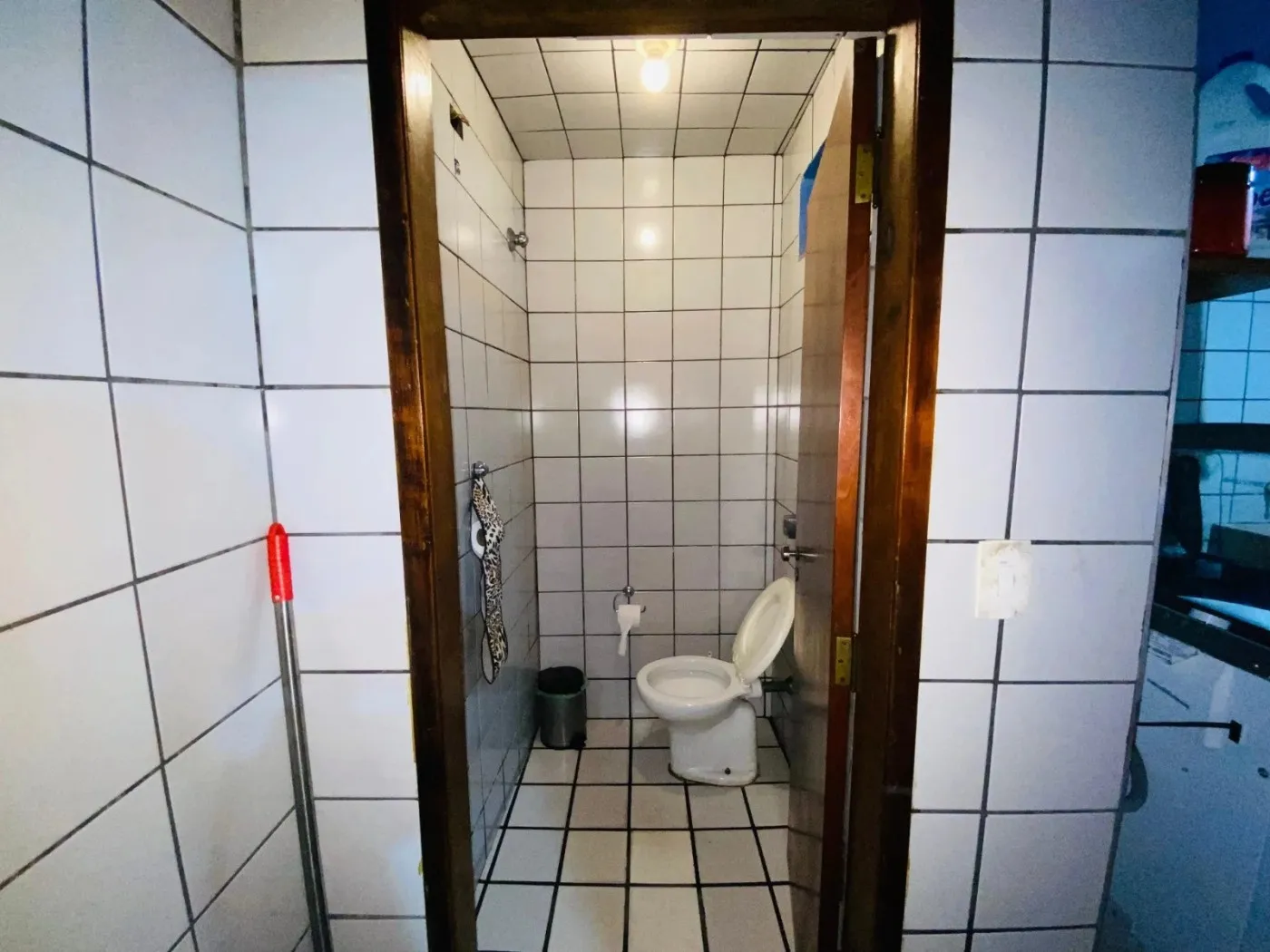Imagem Casa para Venda em São Paulo, Jardim São Jorge (Raposo Tavares), 8 dormitórios, 1 banheiro, 3 vagas