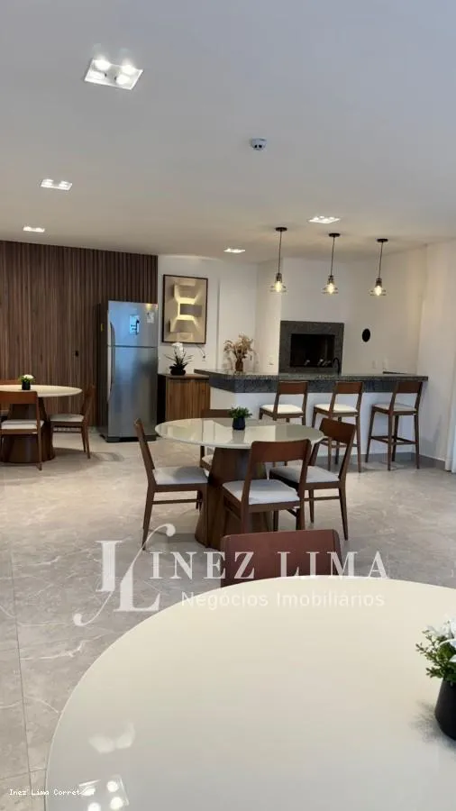 Imagem Apartamento 3 dormitórios para Venda em Itapema, Meia Praia, 3 dormitórios, 3 suítes, 4 banheiros, 2 vagas