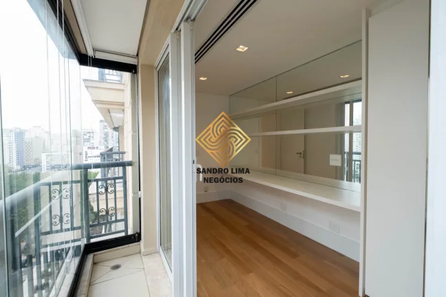 Imagem OPORTUNIDADE UNICA APARTAMENTO SEMI MOBILIADO 273,10M², 3 SUÍTES, TERRAÇO GOURMET COM 5 VAGAS A VENDA - VILA OLÍMPIA - ZONA SUL - SÃO PAULO / SP