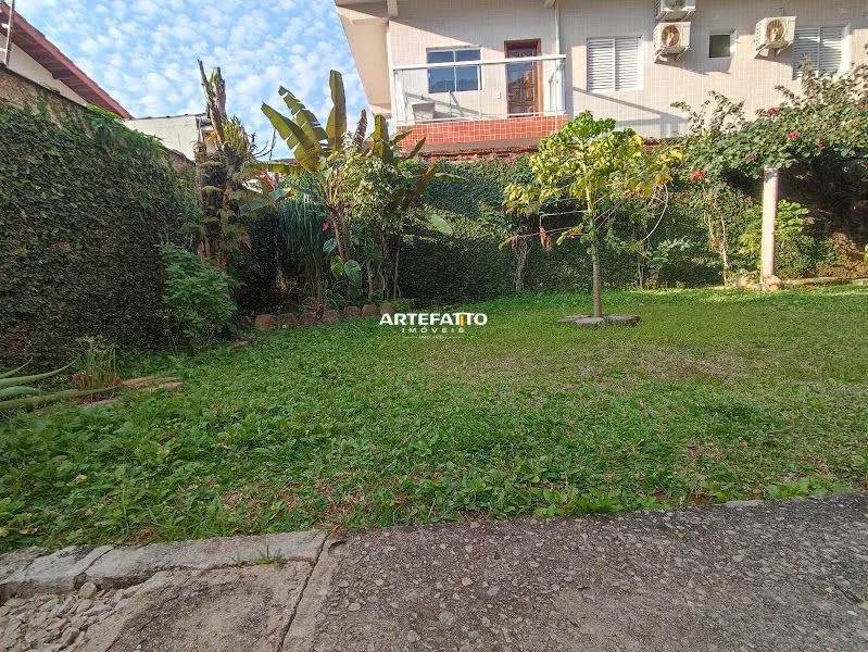 Imagem Casa à venda em Ubatuba, Praia Grande, com 5 quartos, 213m2