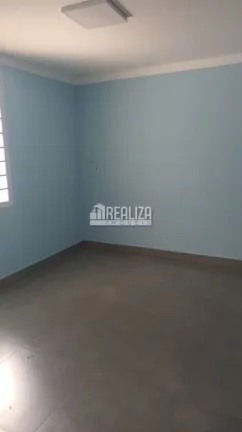 Imagem Casa para alugar no Conjunto Sete Colinas, em Uberaba | 3 dormitórios, 2 banheiros