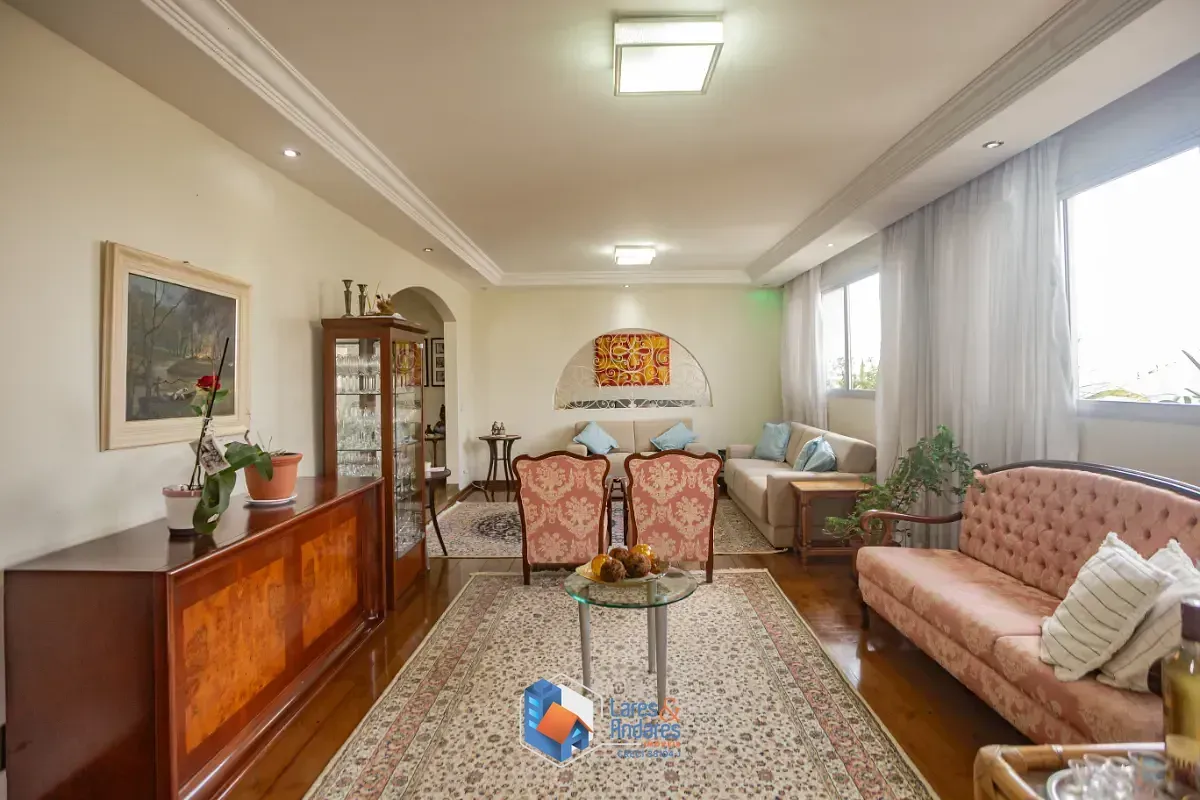 Imagem Apartamento para venda em Campo Belo com 4 quartos, sendo 3 suítes, 220m²