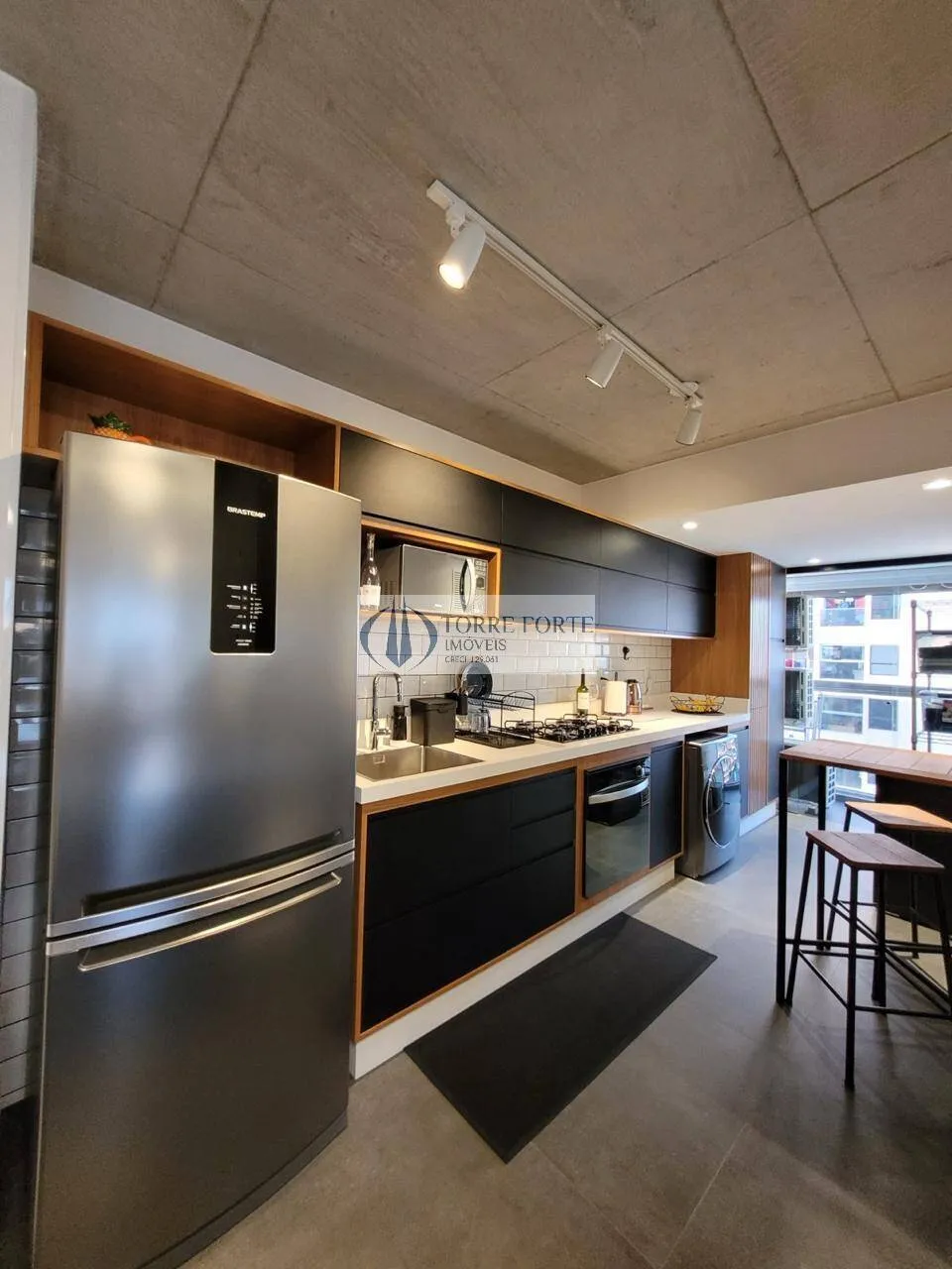 Imagem Excelente apartamento mobiliado 70 m² 2 dormitórios, 1 vaga, Vl. Leopoldina