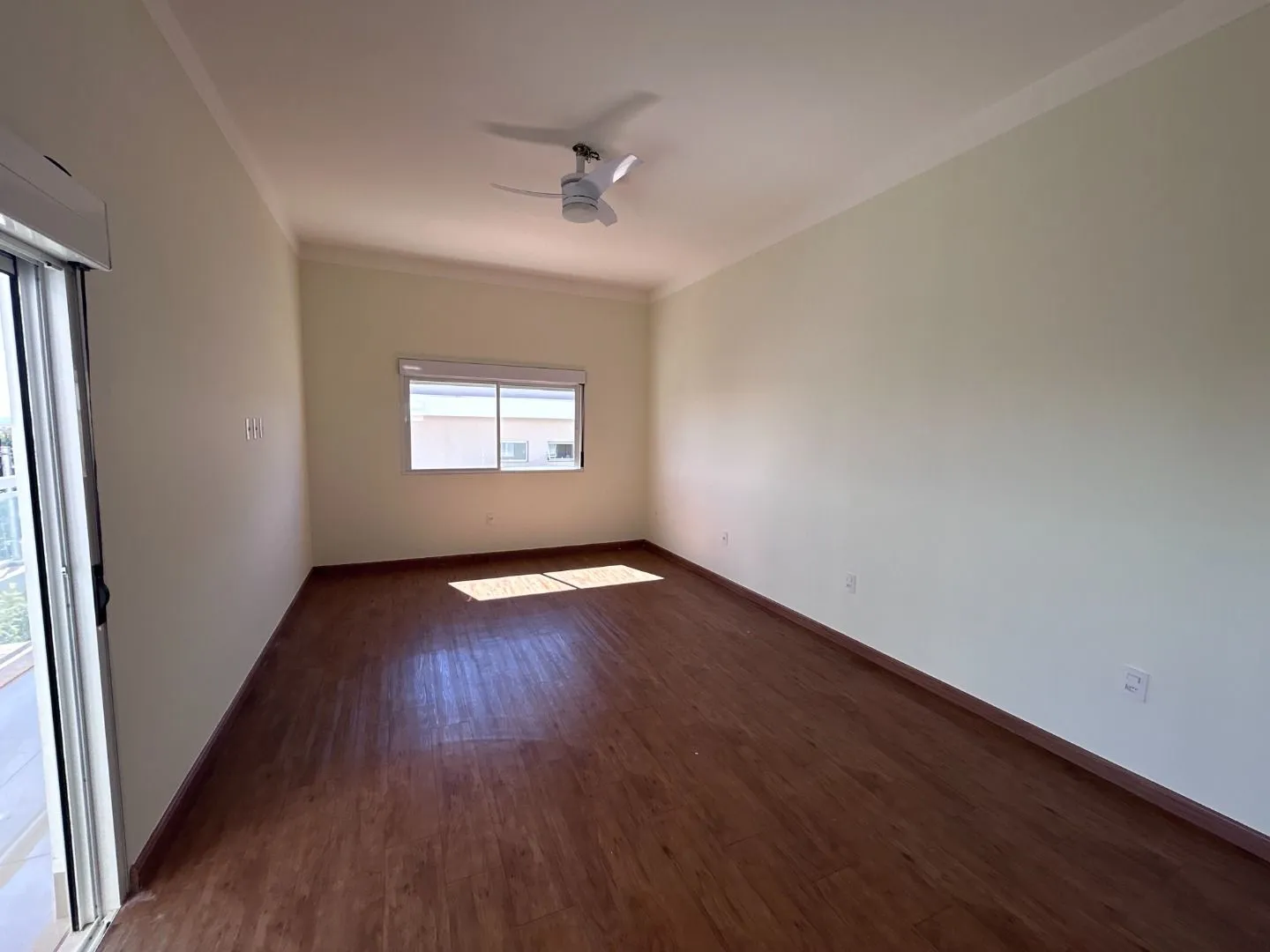 Imagem Casa com 5 dormitórios, 266 m² - venda por R$ 2.100.000,00 ou aluguel por R$ 5.500,00/mês - Alto dos Caiçaras - Patos de Minas/MG