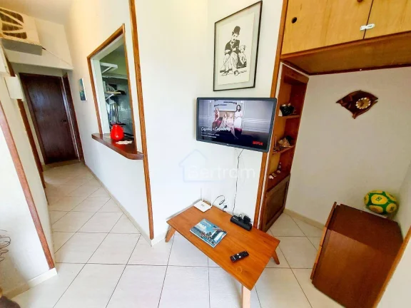 Imagem Apartamento com 2 dormitórios de Frente para a Praia