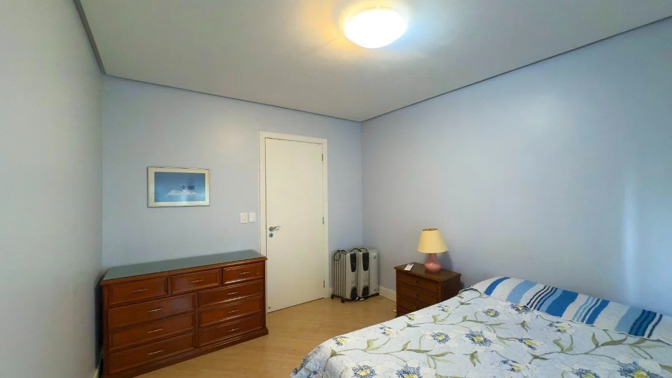 Imagem Apartamento semimobiliado com 2 suítes e 4 quartos no cobiçado bairro Bela Vista