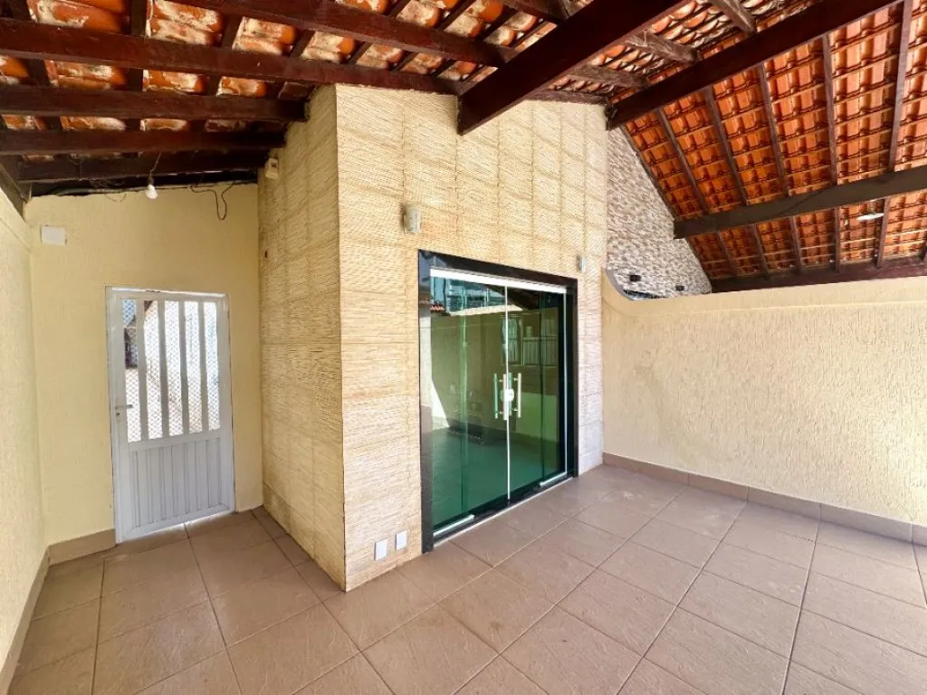 Imagem CASA COM 112,00 m² - GUILHERMINA - PRAIA GRANDE SP