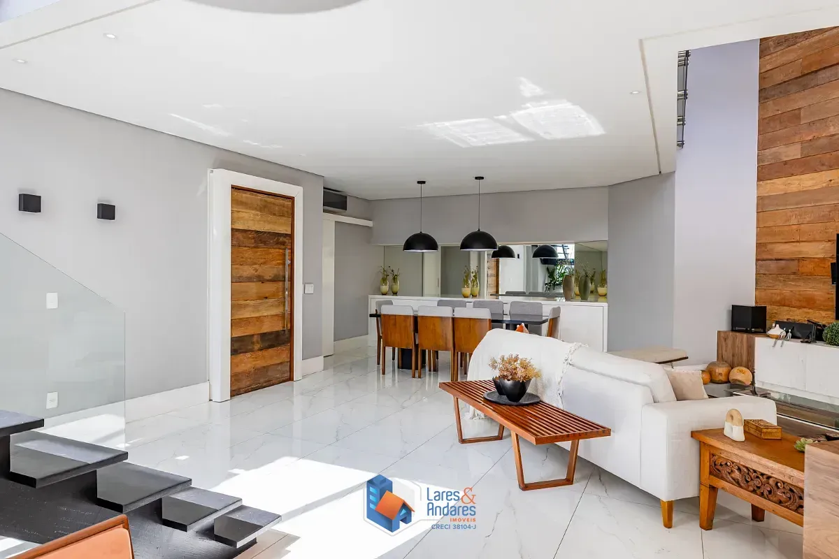 Imagem Duplex para venda em Vila Suzana com 3 quartos, sendo 3 suítes, 287m²