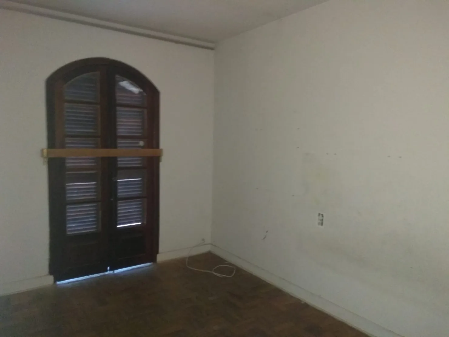 Imagem Casa à venda 3 Quartos, 3 Vagas, 130.98M², Centro, Taubaté - SP