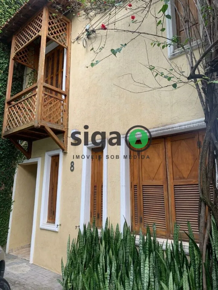 Foto do imóvel Casa Sobrado á Venda - 300 m², 3 suítes, 2 vagas no Jardim Paulistano !