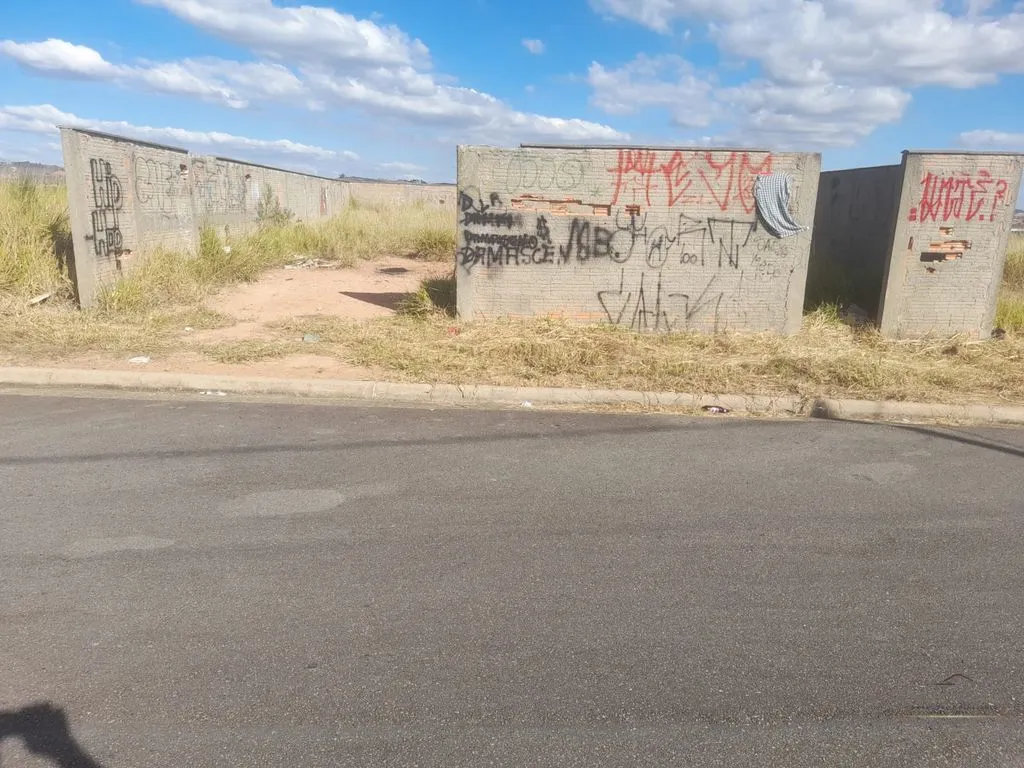 Foto do imóvel Terreno à Venda com ótima topografia no bairro montreal, Poços de Caldas - MG