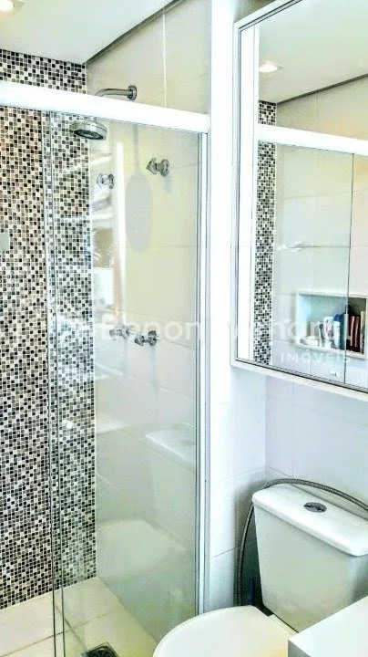 Imagem Apartamento com 3 Quartos sendo 1 suíte e 2 banheiros, 2 vagas à Venda, 80 m²