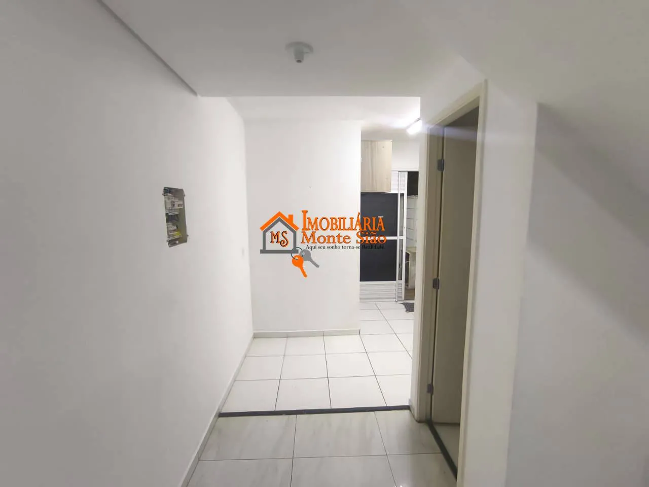 Imagem Sobrado com 2 dormitórios para alugar, 54 m² por R$ 2.614,00/mês - Água Chata - Guarulhos/SP