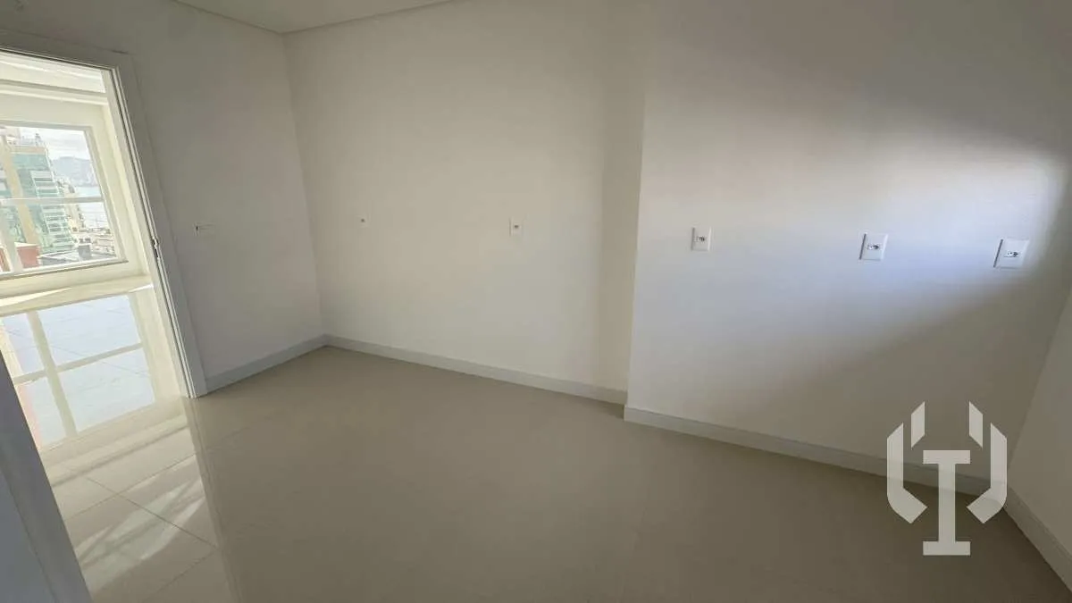 Imagem Apartamento à venda, no Grand Provence em Itapema, Meia Praia, com 4 quartos, 179,50m2