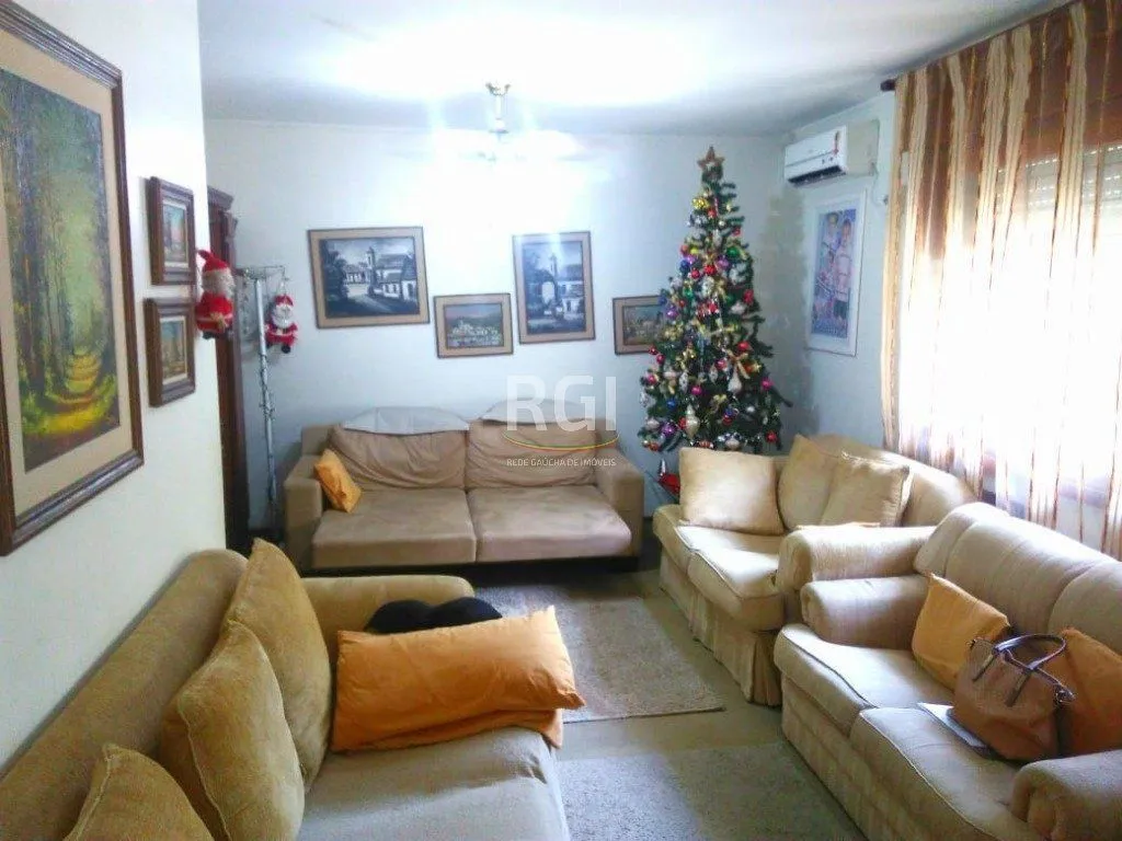 Imagem Casa para Venda - 340m², 4 dormitórios, sendo 2 suites, 3 vagas - Jardim Lindóia
