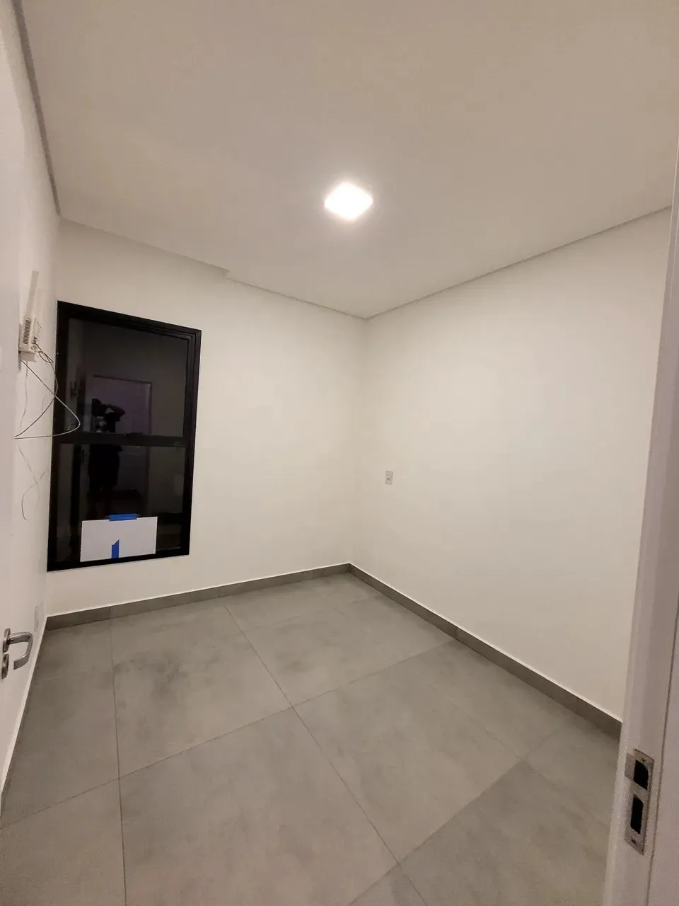 Imagem Casa em Condomínio de Luxo com 3 Suítes em Cajuru do Sul, Sorocaba-SP: 122m², 3 Quartos, 1 Sala e 2 Vagas de Garagem!