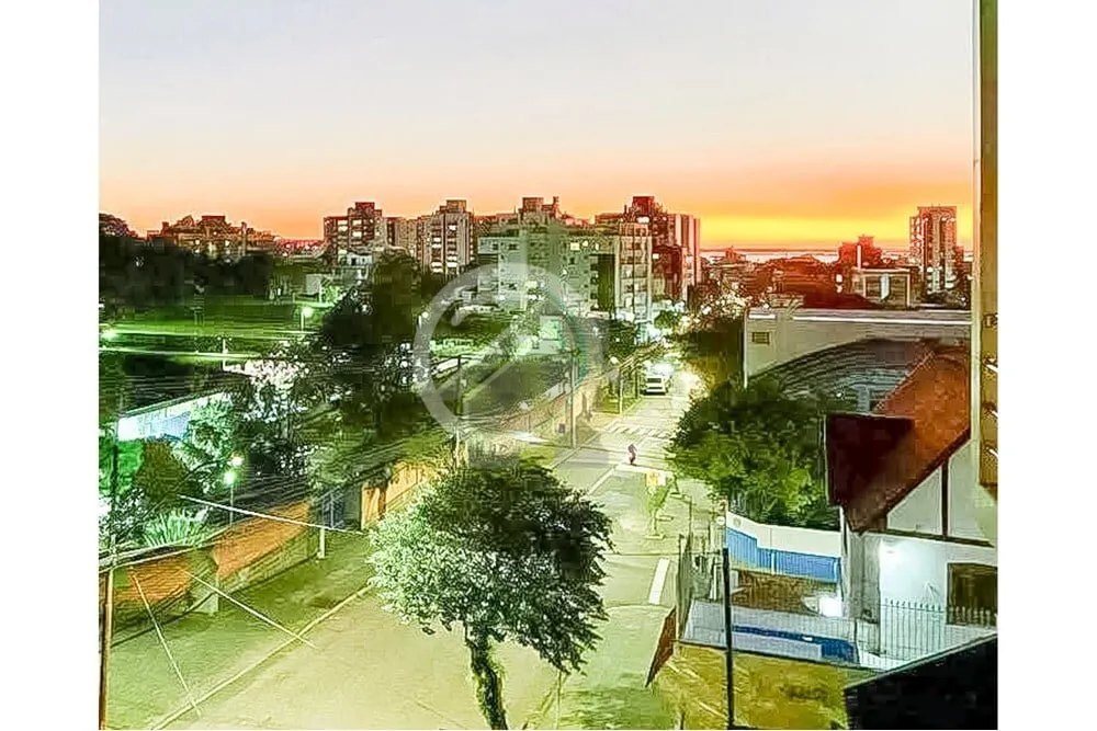 Imagem Apartamento totalmente mobiliado - PORTEIRA FECHADA no Coração do bairro Menino Deus. Com 01 dormi...